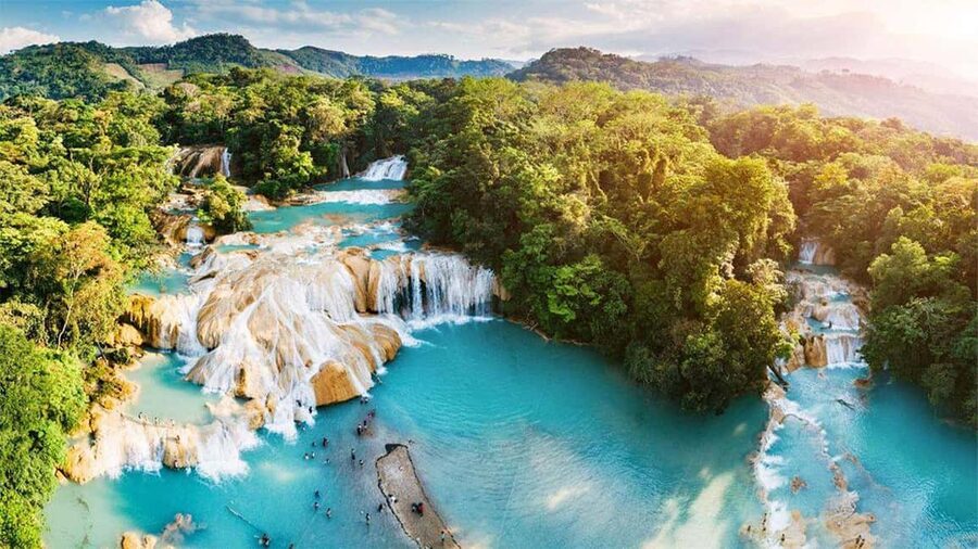 From San Cristóbal: Agua Azul and Palenque Day Trip - The early road through Chiapas