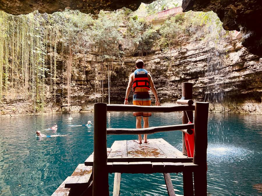 From Valladolid: Tour to Chichen Itza & 2 Cenotes - What to bring for a hot, water-based day