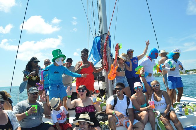 Full-Day Luxurious Catamaran Adventure - Cancún to Isla Mujeres - Lunch and the beach club