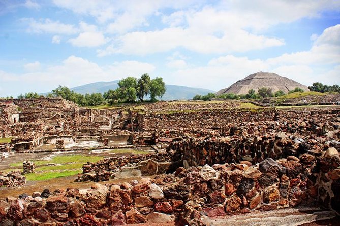 Full-Day Teotihuacan & Basilica Guadalupe Tour - The shopping and lunch question