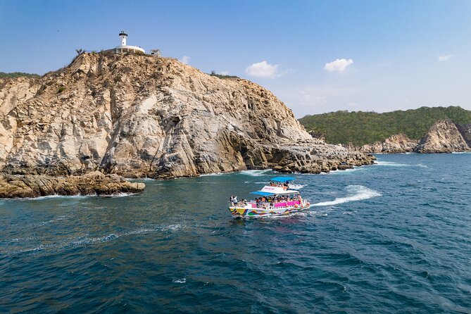 Full Day Tour of the Bays of Huatulco - Lunch arrives late, so pack a snack