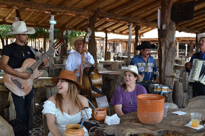 Full Day Tour to Tequila and Amatitán with Fun and Culture - From Guadalajara to the birthplace of tequila