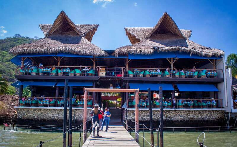 Guadalajara: Lake Chapala and Ajijic Day Trip with Boat Trip - What the $51 price really covers