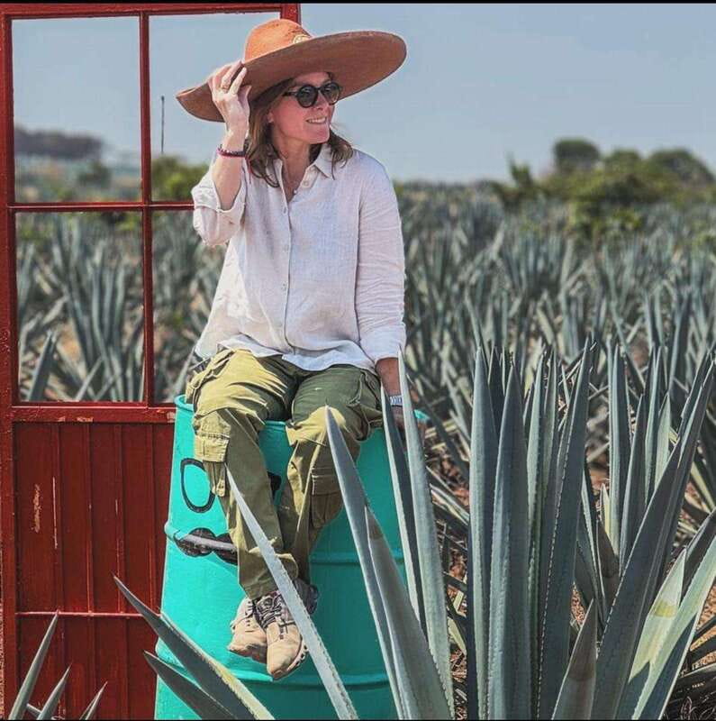Guadalajara: Premium Tequila Tour with Tastings and Pairings - Cantaritos El Guero, the rowdy finale