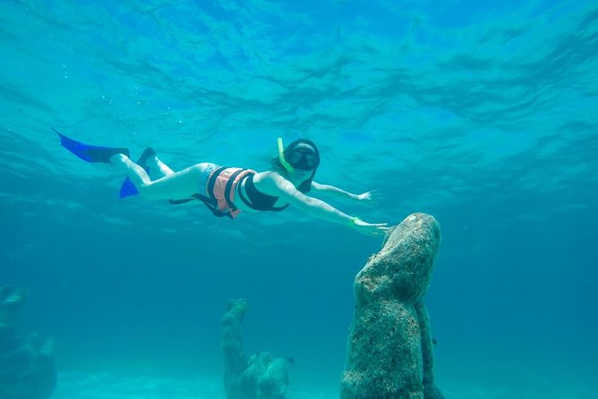 Half Day Sailing Private Catamaran to Isla Mujeres - Your choice at Isla Mujeres and Playa Norte