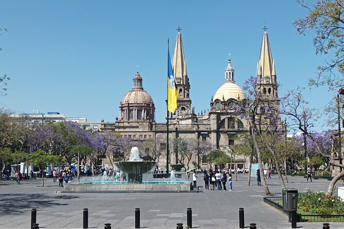 History and Murals: Walking Tour Guadalajara - Churches, bells, and Guadalajara’s central landmarks
