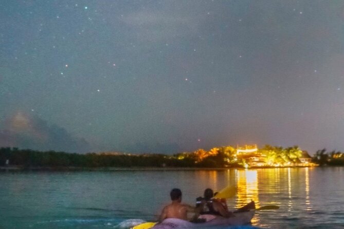 Holbox Kayak Bioluminescence Experience - Guides who make the difference