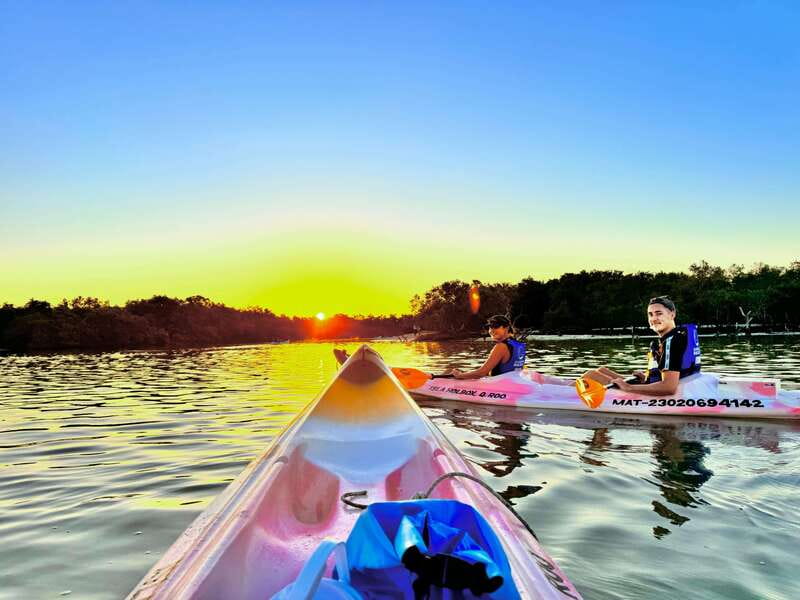 Holbox: Sunrise & Mangrove Kayak Tour - The early pickup and golf-cart ride