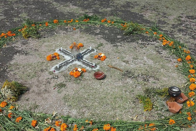 Immersive Cañada de La Virgen Pyramid Tour - Food, weather, and small practical details