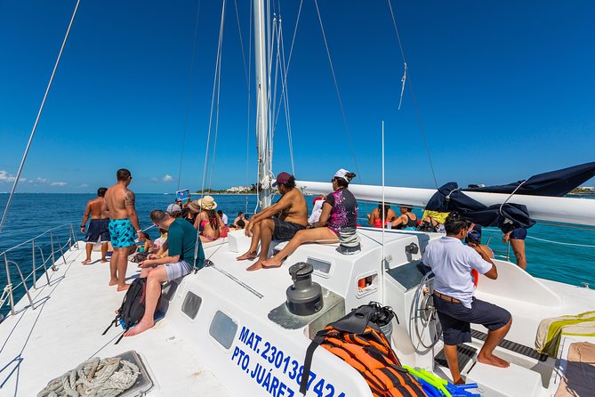 Isla Mujeres Catamaran, Open Bar & Optional Buffet and pick up - Getting checked in at Marina Las Perlas