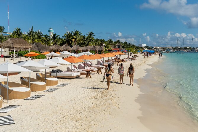 Isla Mujeres Cruise with Beach Club, Snorkel, Lunch and Open Bar - Isla Mujeres downtown: make the three hours count