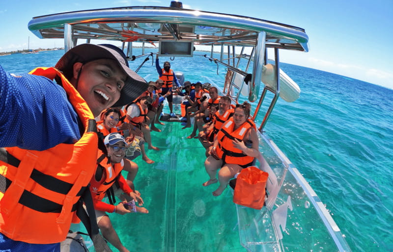Isla Mujeres: Excursion Crystal Boat Tour at the Caribbean - How Much Value Do You Get for $40?