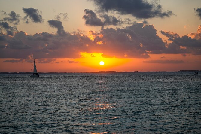 Isla Mujeres Sunset Cruise and Tour from Cancun - Reaching Isla Mujeres from Punta Sam