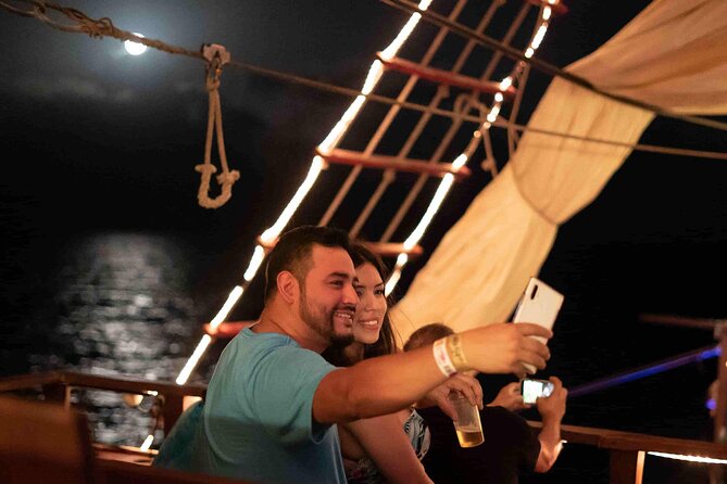 Jolly Roger Pirate Show and Dinner in Cancun - Who will enjoy this Cancun pirate night?
