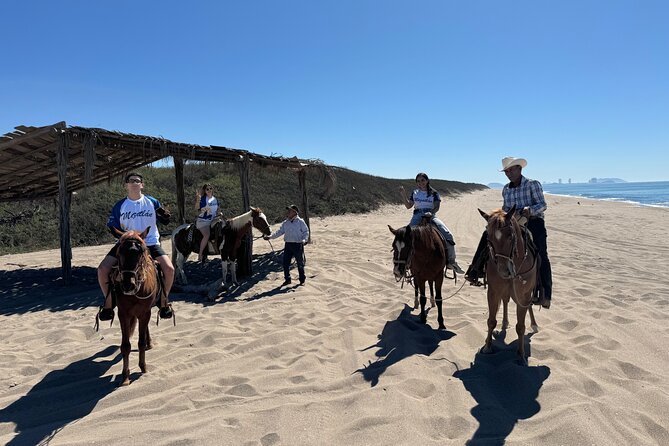 Jungle and Beach Horseback ride Tour in Pacific Coast - Shopping for jewelry and ranch souvenirs