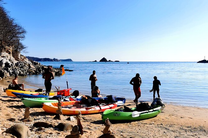 Kayak Huatulco Sunrise - Who will enjoy this morning most