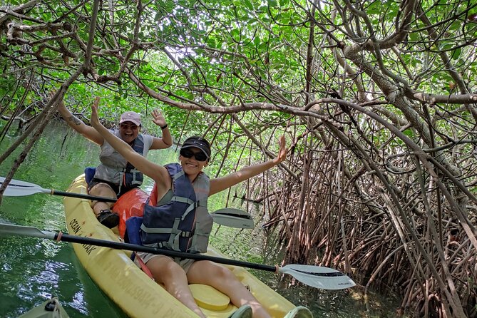 Kayak TOUR POR Laguna Nichupte Cancun - Morning calm or late-day light