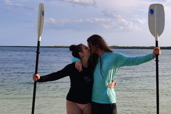 Kayak TOUR POR Laguna Nichupte Cancun - Why Axel and Gaby matter to the experience