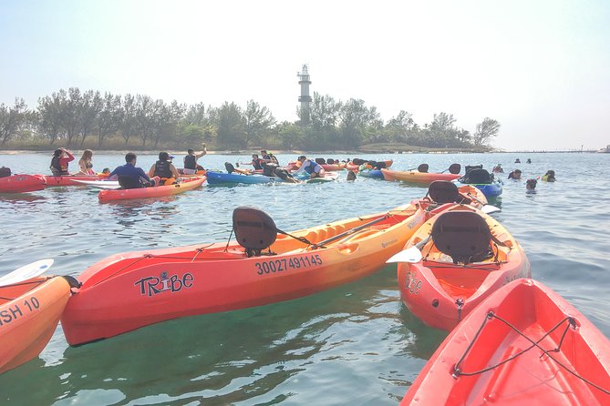 Kayaking on the Island of Sacrifices - Getting close to the island without landing