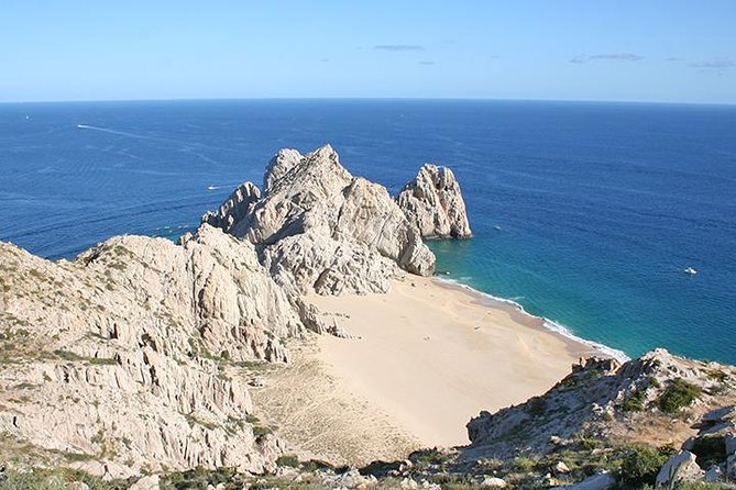 Land's End Sightseeing Boat Tour in Los Cabos - What the guide can add