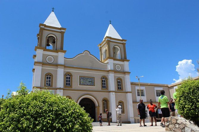Los Cabos Deluxe City Tour: San Jose, San Lucas and The Arch - Tequila tasting with a sales edge
