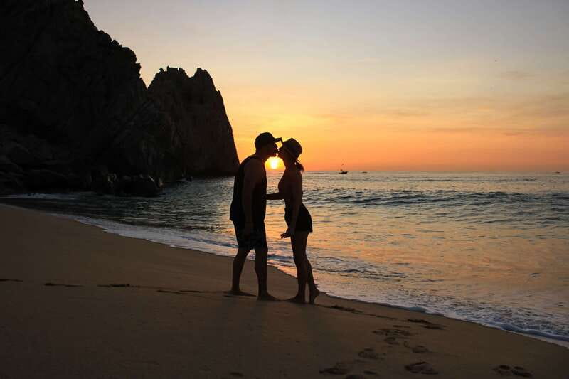 Los Cabos: Kayak to The Arch & Snorkel + Transport & Photos - Why a kayak is the smart way to see Cabo’s Arch