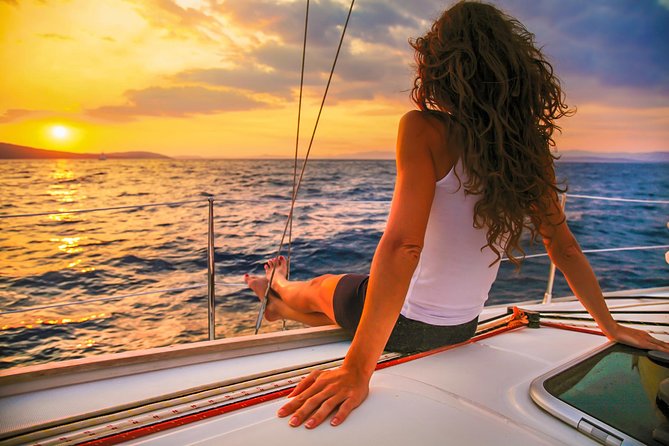 Los Cabos Luxury Sunset Sail with Light Appetizers and Open Bar - Is $109 a good value?