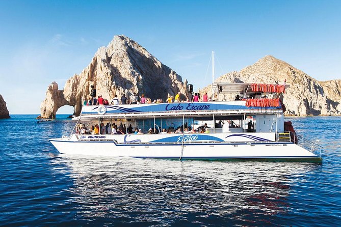 Los Cabos Whale Watching Cruise Including Breakfast - The Arch and Lovers Beach set the scene