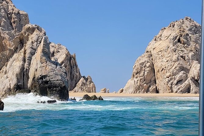 Los Cabos Yacht Adventure - Arch, Snorkel, Lunch, Drinks 1-18ppl - Who will get the most from this Cabo yacht trip