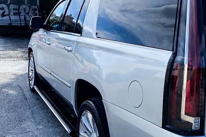 Luxury one way Cancun transfer from Cancun airport - Airport to Hotel, or Hotel to Airport