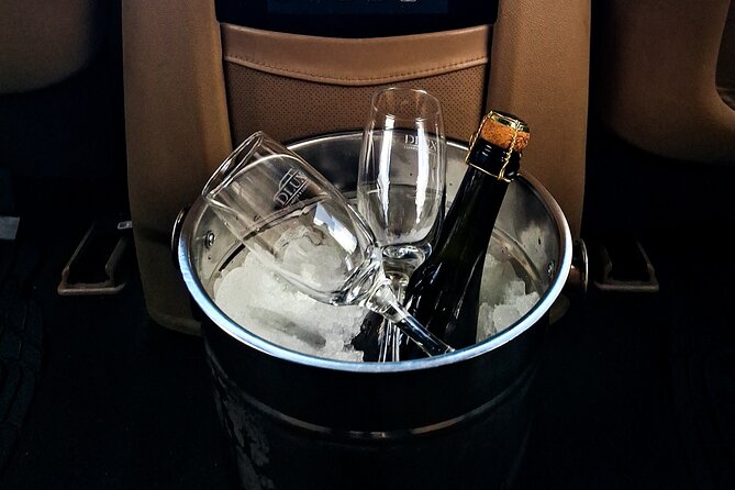 Luxury one way Cancun transfer from Cancun airport - What the Vehicle and Included Extras Mean