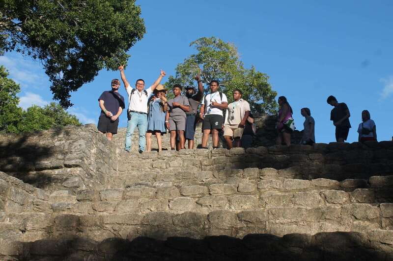 Mahahual: Chacchoben Mayan Ruins and Seven Color Lagoon Trip - The people who shape the day