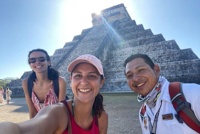 Mayan Experience in Chichen Itza - The ball ritual and the meaning of the court