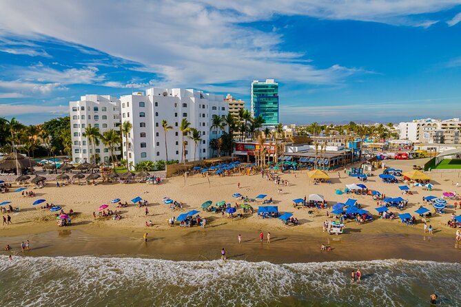 Mazatlan City Sightseeing Tour with Shopping Time and Lunch - Punta de Clavadistas and the cliff-diving show