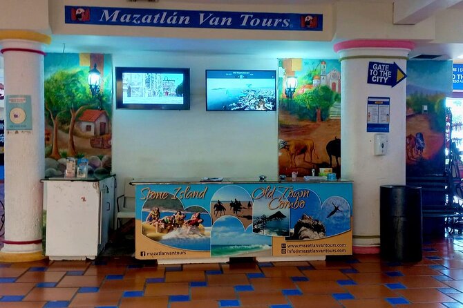 Mazatlan City Sightseeing Tour with Shopping Time and Lunch - Transport, pickup, and the details that matter