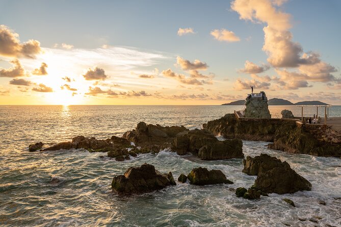Mazatlan Sightseeing and Beach Activities All Inclusive - The catamaran crossing to Stone Island