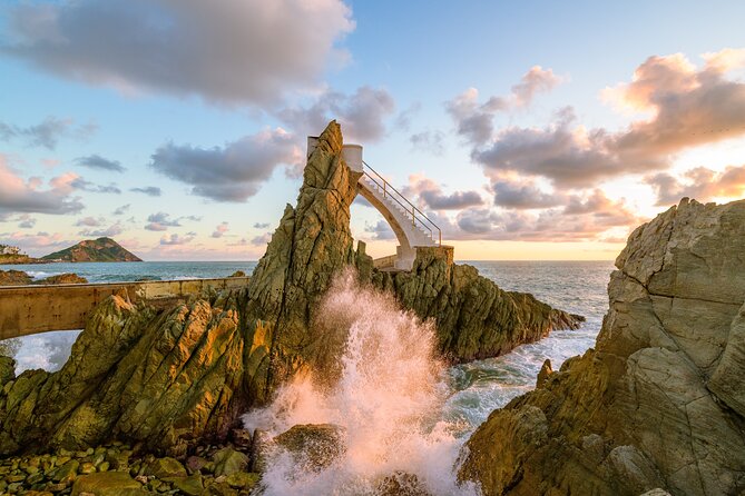 Mazatlan Sightseeing and Beach Activities All Inclusive - Guides, group size, and the human side of the day
