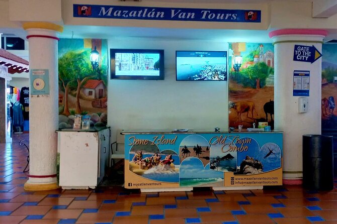 Mazatlan Smart Bike Tour - El Mirador and the lighthouse view