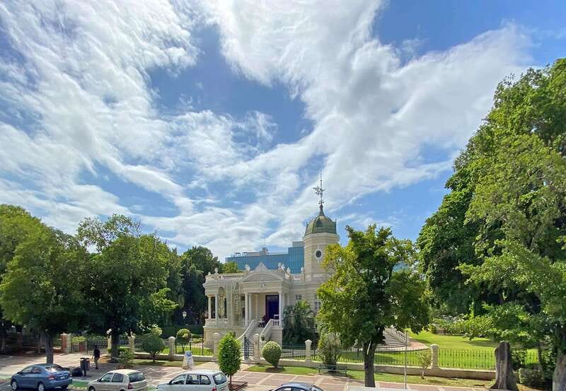 Mérida: Panoramic Sightseeing Tour Bus Ticket with 2 Routes - Monument to the Homeland and Paseo Montejo