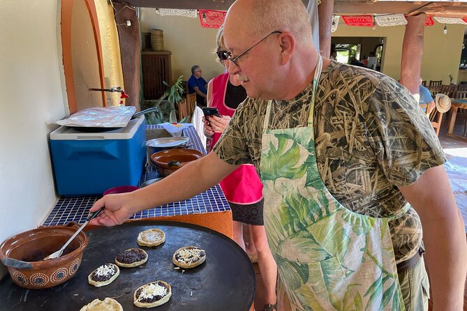 Mexican Cooking Class in Zihuatanejo de Azueta - Entering the kitchen with Elsa