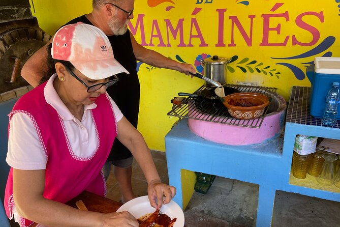 Mexican Cooking Class in Zihuatanejo de Azueta - Group size, teaching style, and comfort