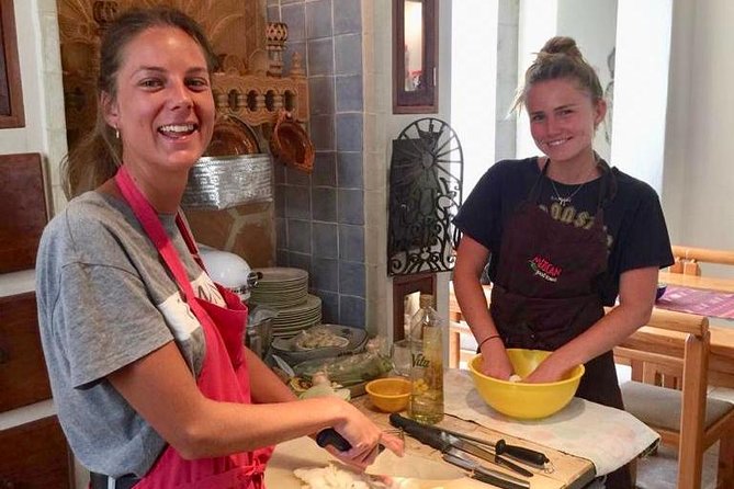 Mexican Cooking Class with Food Market Visit in Mexico City - The Meal Builds From Small Bites to a Shared Table