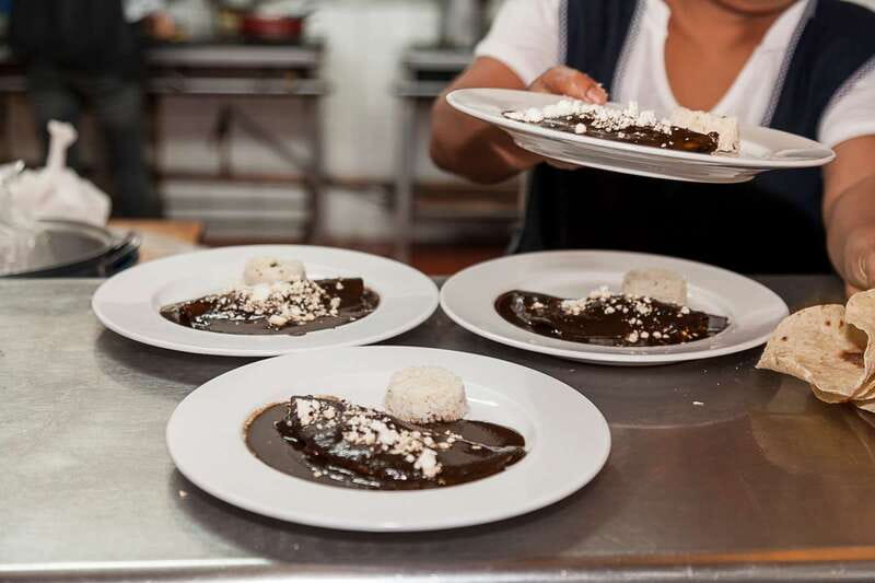 Mexico City: Authentic Downtown Food Tour - The guide makes the difference