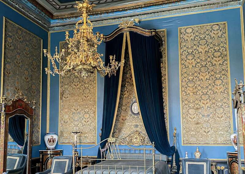 Mexico City: Chapultepec Castle Skip-the-Line Ticket - Crowds, comfort, and wheelchair access