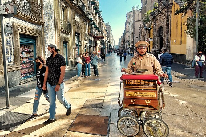 Mexico City Custom Private Tour with a Local, Highlights & Hidden Gems - Why this works best on your first day