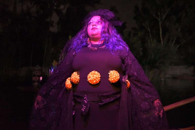 Mexico City: Day of the Dead Guided Tour - The long transfer to Xochimilco
