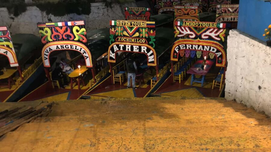 Mexico City: Day of the Dead Guided Tour - Xochimilco by trajinera with Mariachi