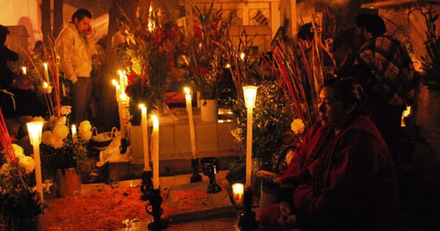 Mexico City: Day of the Dead Guided Tour - Guides, group control, and the human factor