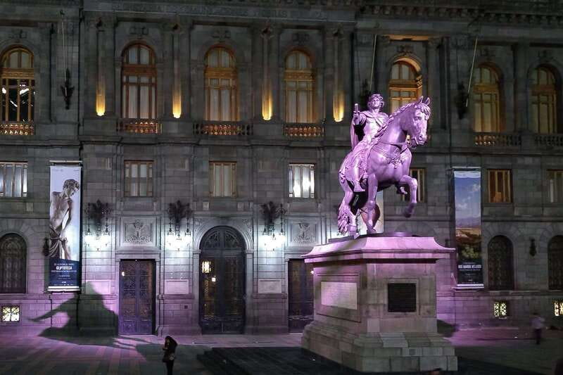 Mexico City: Double Decker Bus Night Tour - Timing and the 90-minute promise