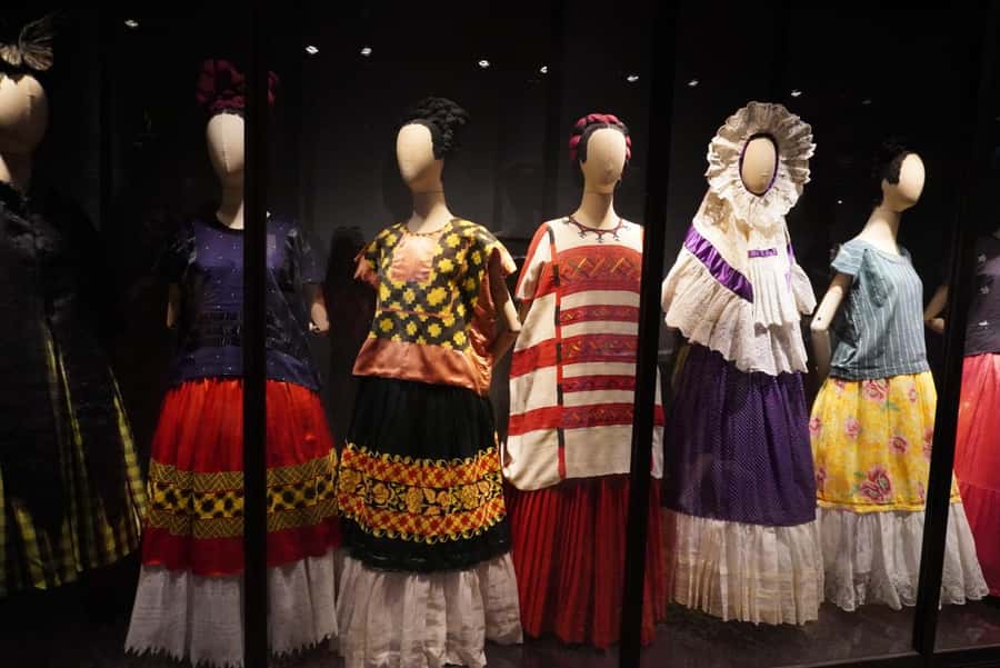 Mexico City: Frida Kahlo Museum Tour - Meeting your guide in Coyoacán
